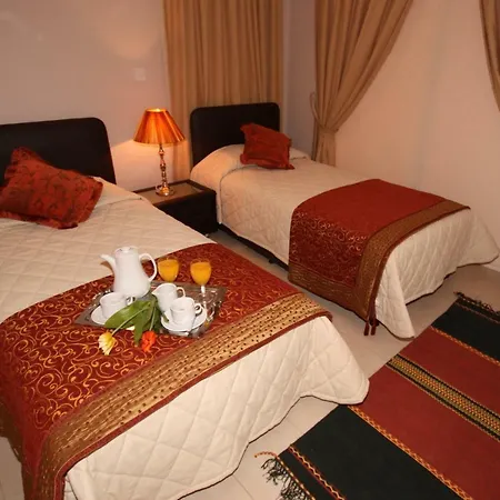 Vineland Sheromyli * Pissouri