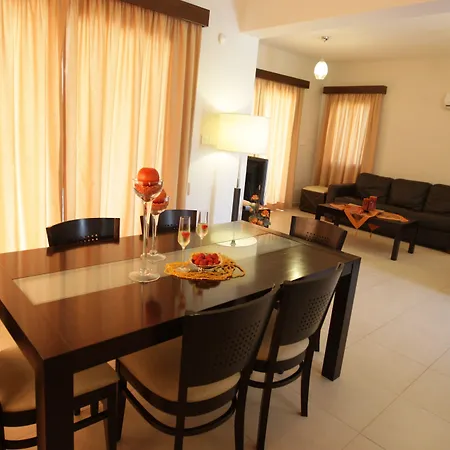 Villa Vineland Sheromyli *