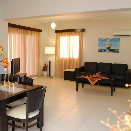 Villa Vineland Sheromyli *